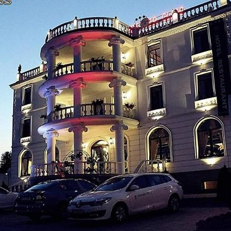 Valea Lupului  Hotel Premier Class מראה חיצוני תמונה