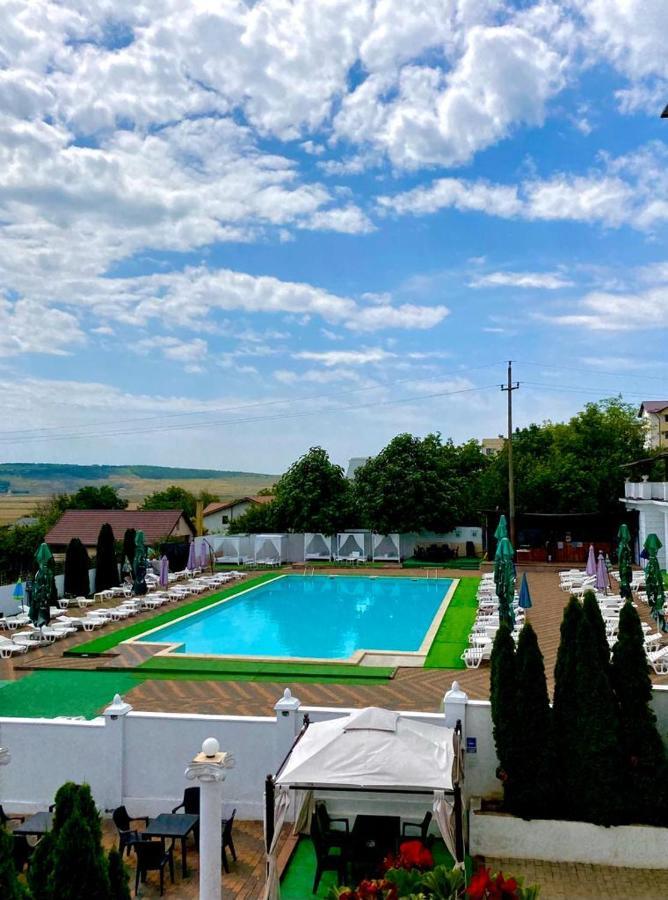Valea Lupului  Hotel Premier Class מראה חיצוני תמונה