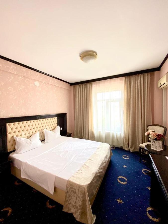 Valea Lupului  Hotel Premier Class מראה חיצוני תמונה