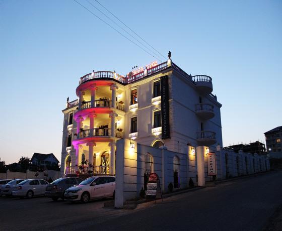 Valea Lupului  Hotel Premier Class מראה חיצוני תמונה