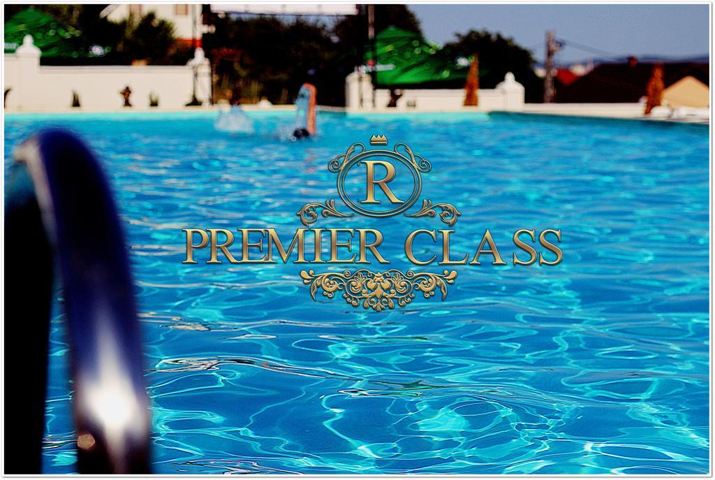 Valea Lupului  Hotel Premier Class מראה חיצוני תמונה