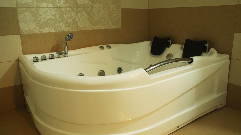Valea Lupului  Hotel Premier Class חדר תמונה
