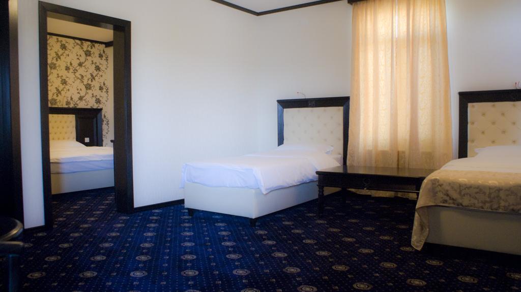 Valea Lupului  Hotel Premier Class מראה חיצוני תמונה