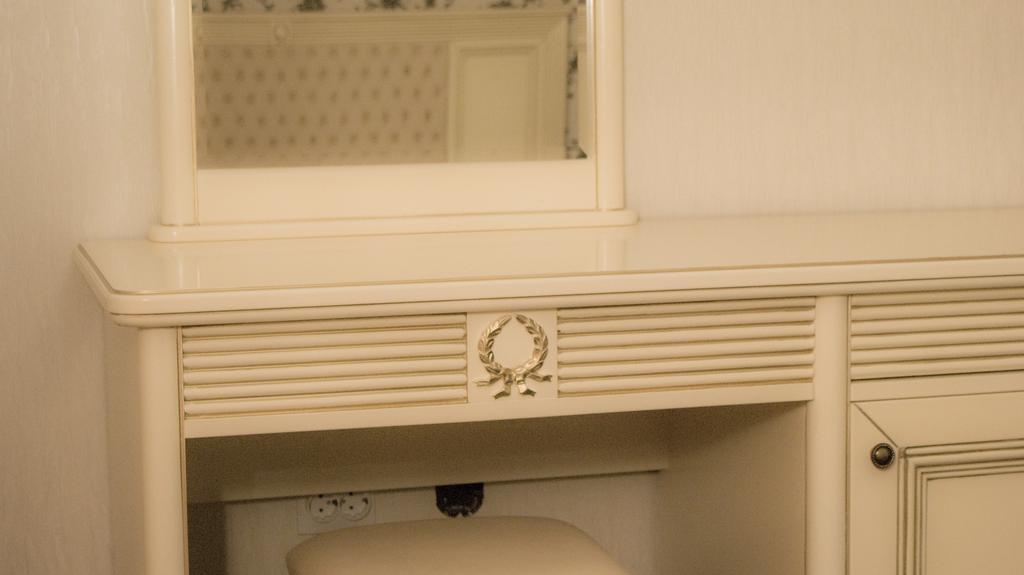 Valea Lupului  Hotel Premier Class מראה חיצוני תמונה