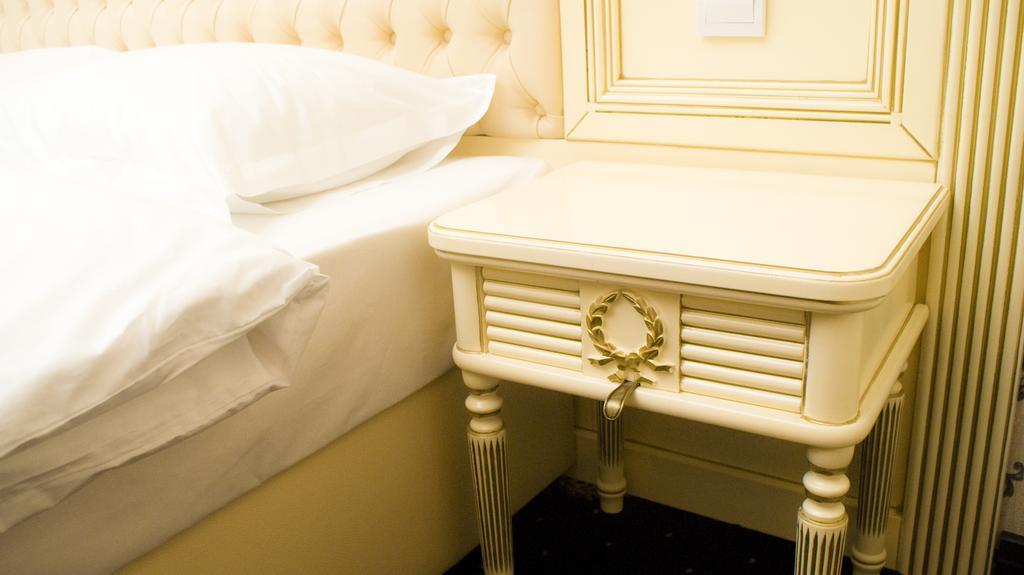 Valea Lupului  Hotel Premier Class מראה חיצוני תמונה