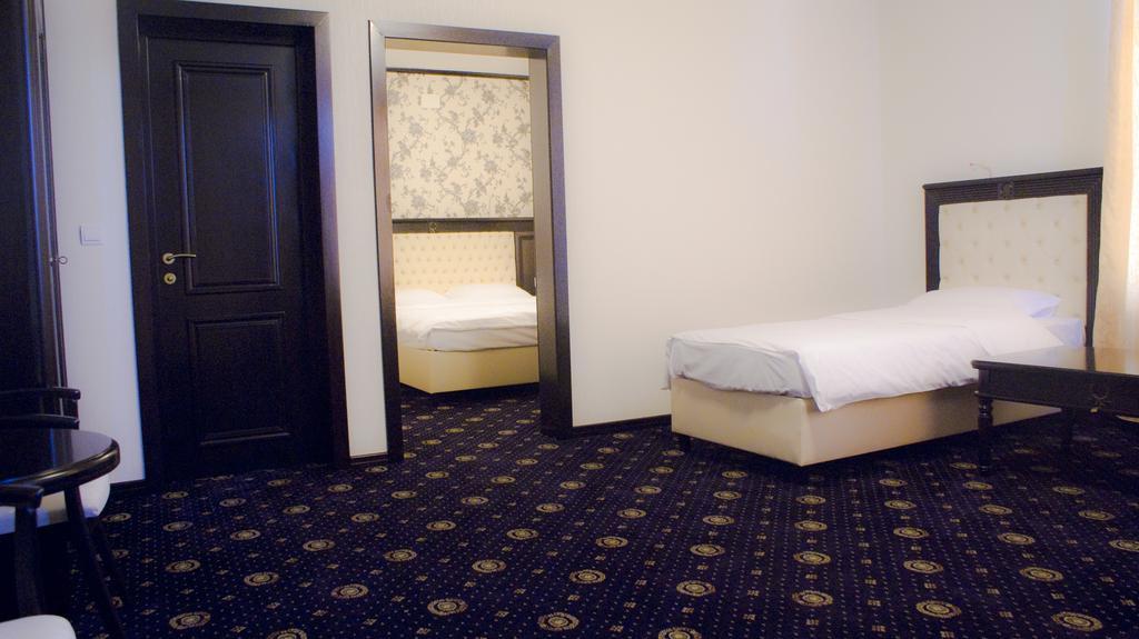 Valea Lupului  Hotel Premier Class מראה חיצוני תמונה